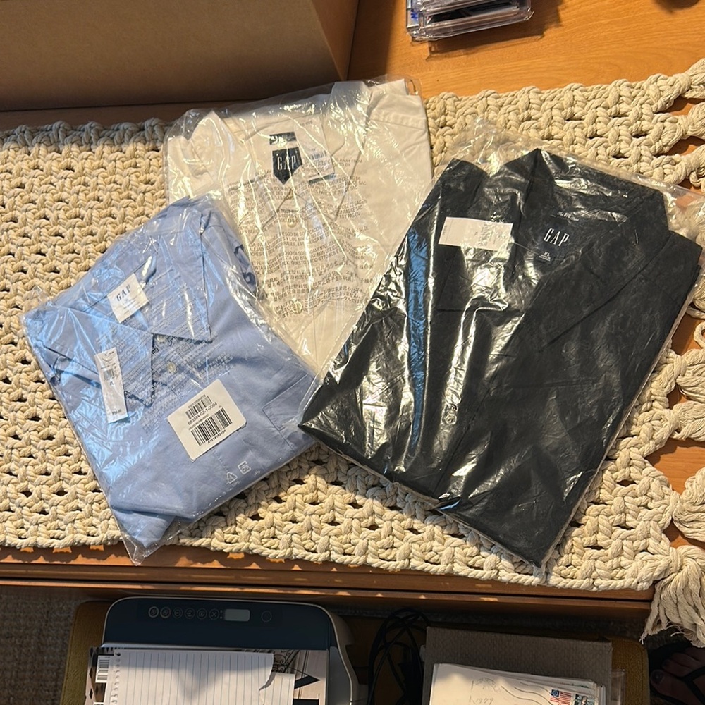Gap BIG Shirt - Black, Blue, White